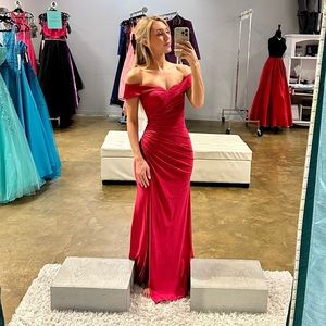 Juliet Red Formal Dress XS Brand New w/Tags